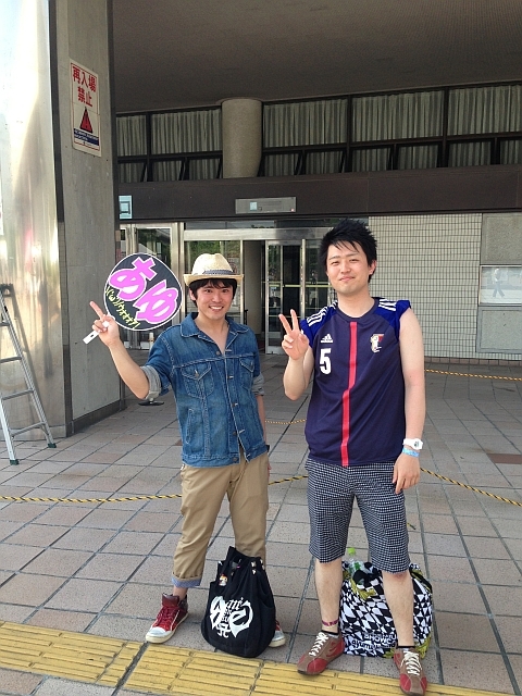 https://avex.jp/ayu/feelthelove_blog/2014/06/01/0531_T_02.JPG