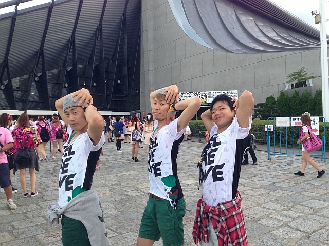 https://avex.jp/ayu/feelthelove_blog/2014/07/06/0705_Y_23.JPG