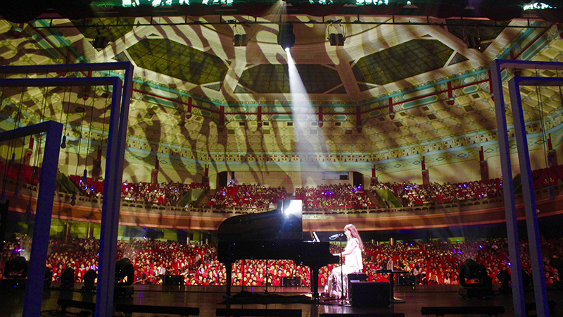 大塚 愛 ピアノ弾き語りアジアツアー 現地ファンの熱気と感動に包まれた中国公演が閉幕 エイベックス ポータル Avex Portal