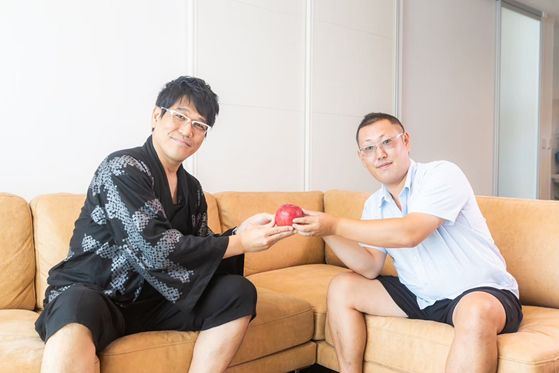 古坂大魔王】NEW「PPAP」を発表！ 今回は音楽じゃなく、本物の青森産