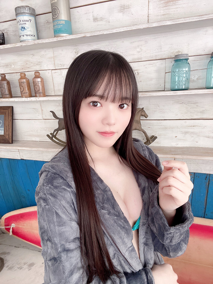 SUPER☆GiRLS 田中想が初のソロ水着姿を披露！DJ KOOからもアツい