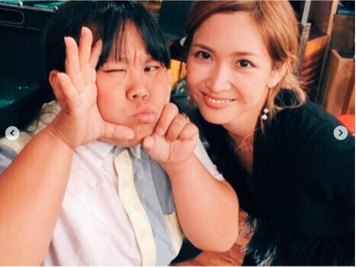 紗栄子 初の芸人友だち まいあんつ 2ショットを披露 エイベックス ポータル Avex Portal