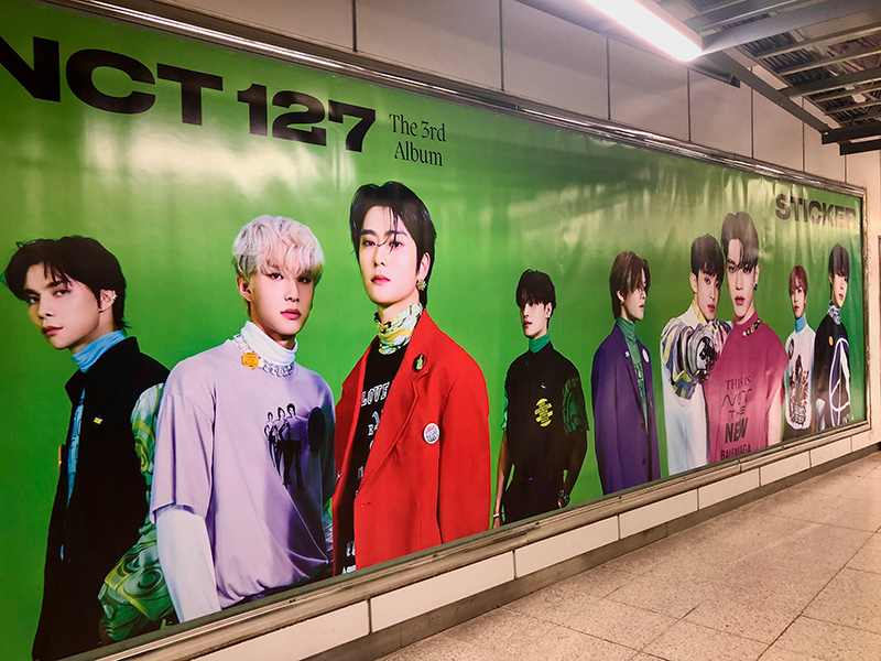 NCT 127が渋谷に上陸！9月19日までThe 3rd Album『Sticker』特大