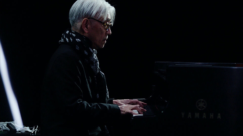 坂本龍一、無料生配信でエールを込めた名曲の数々を披露！！！ 40年