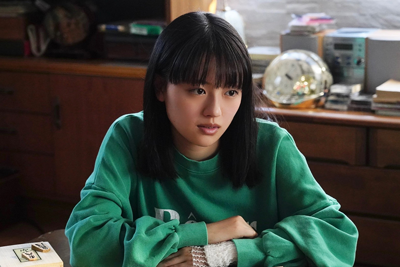 美里ページ 美里からのXmasプレゼント届いた🎁 デビュー40周年記念ベスト盤『ULTRA